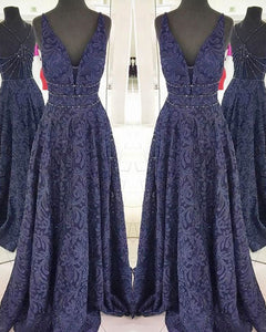 Elegant Navy Blue Evening Gowns Beaded Deep V-Neckline Lace Formal Dresses 2018