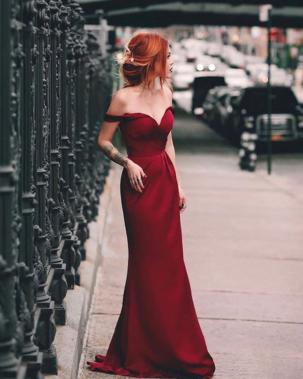 Simple 2020 Burgundy Prom Dresses Off The Shoulder Sexy Sheath Fitting Prom Party Gowns Simple 2020 Burgundy Prom Dresses Off The Shoulder Sexy Sheath Fitting Prom Party Gowns