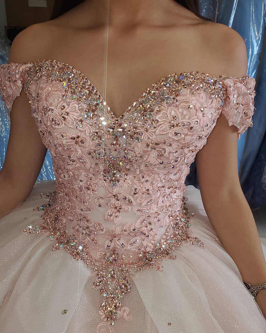 Blush Pink Lace Quinceanera Dresses Sparkly Ball Gowns Sweet 16 Dress vestidos de quinceaera Cap Sleeve Blush Pink Lace Quinceanera Dresses Sparkly Ball Gowns Sweet 16 Dress vestidos de quinceaera Cap Sleeve