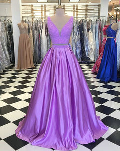Light Purple Two Piece Prom Dresses with V Neckline 2018 Elegant Prom Gowns with Beadings
